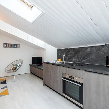 Quiet 1 Bdr At Port Appartement